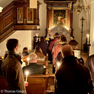 Volle Kirche bei der Tauferinnerung